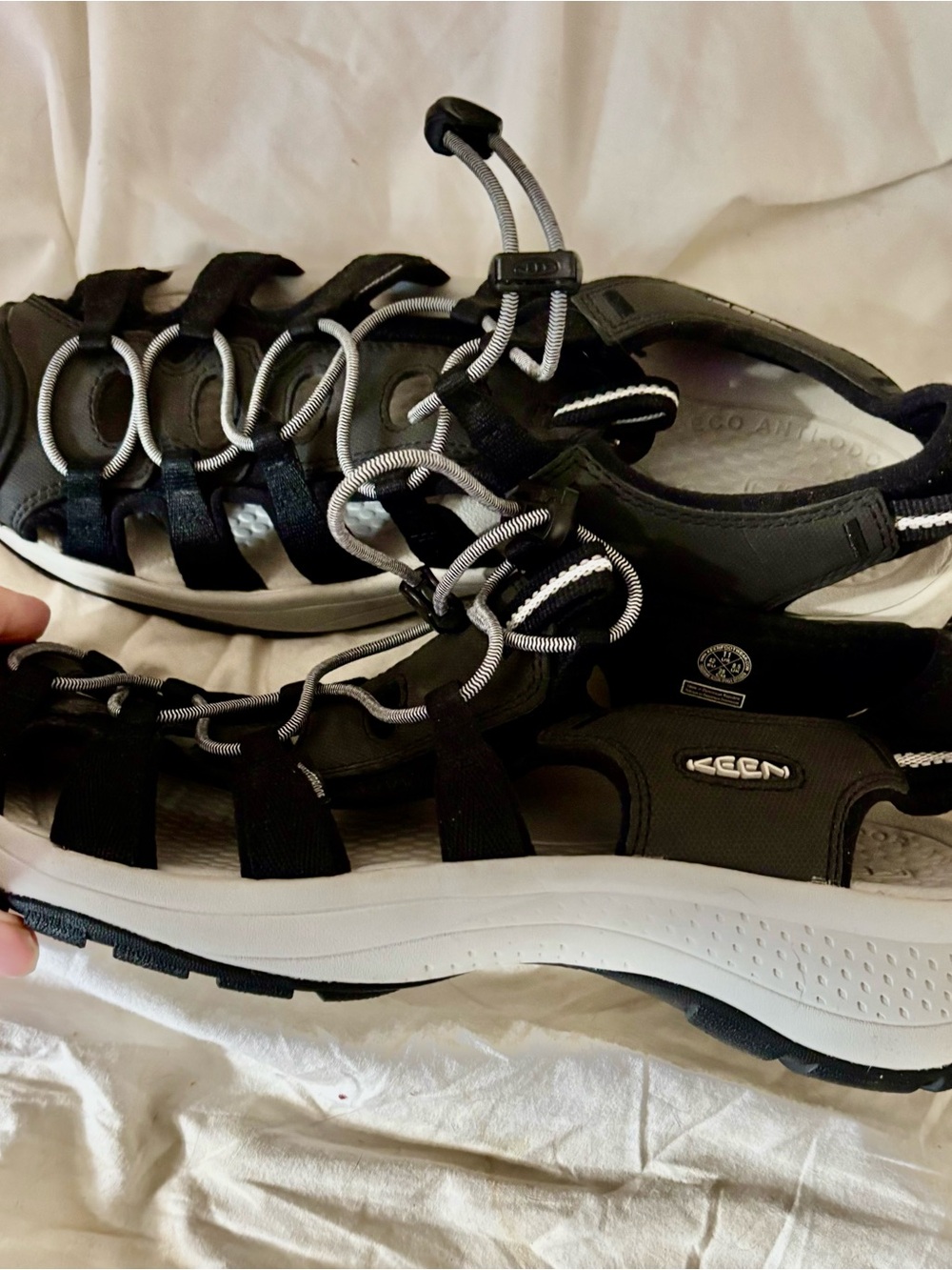 Keen sandals. Size 11. - Picture 2 of 6